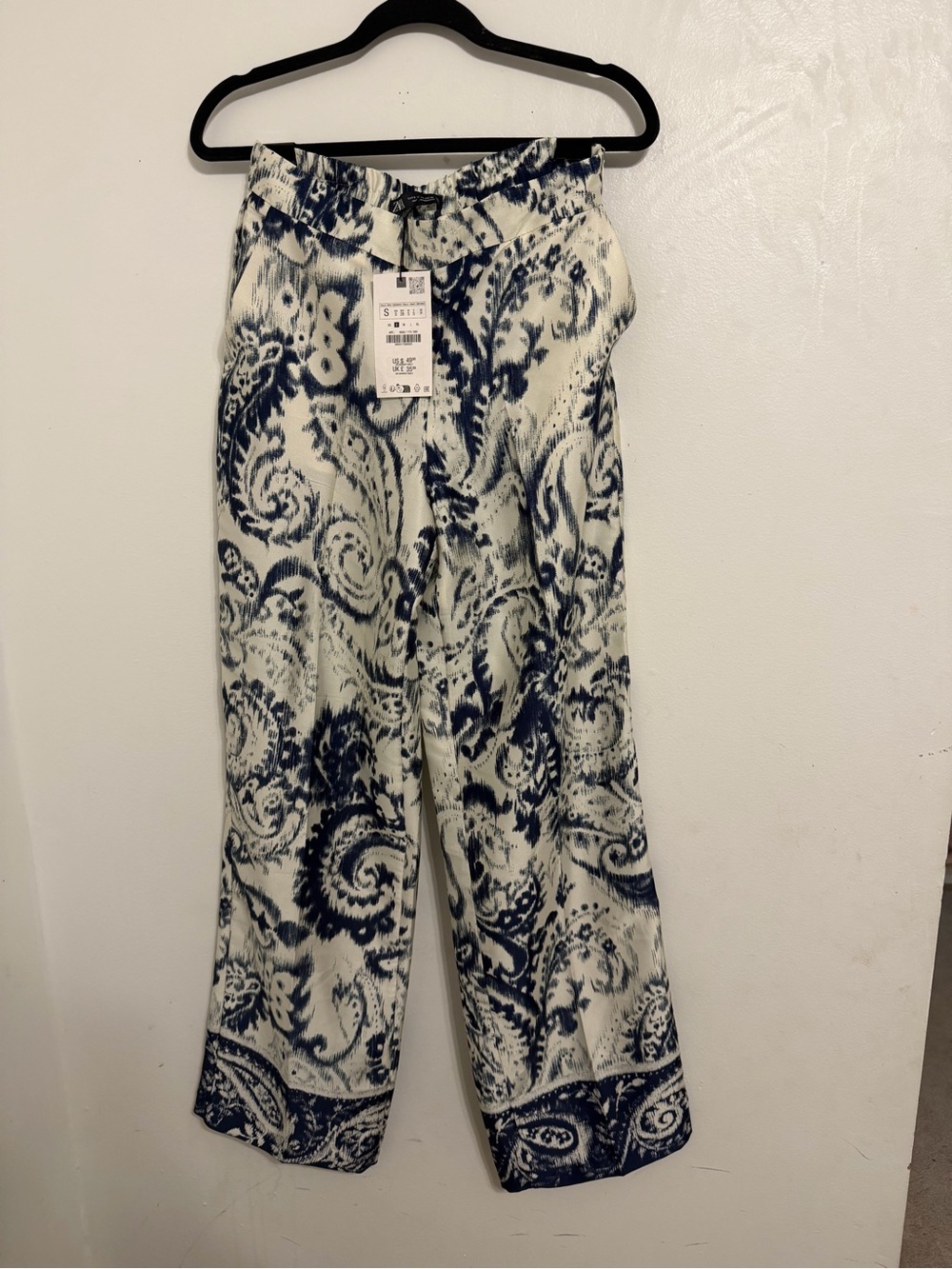 Zara White and Navy Paisley Wide-Leg Pants